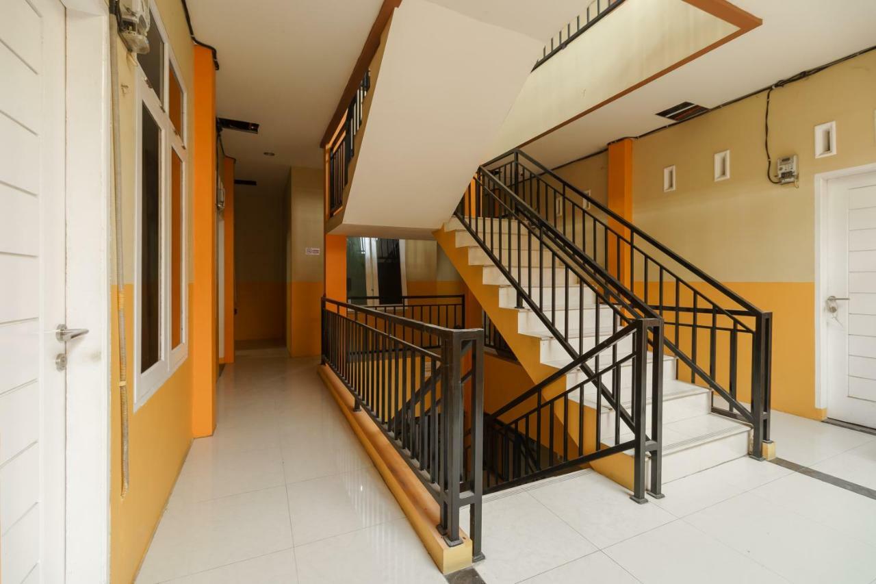 Hotel Reddoorz Syariah Near Rs Pirngadi Medan Exteriér fotografie