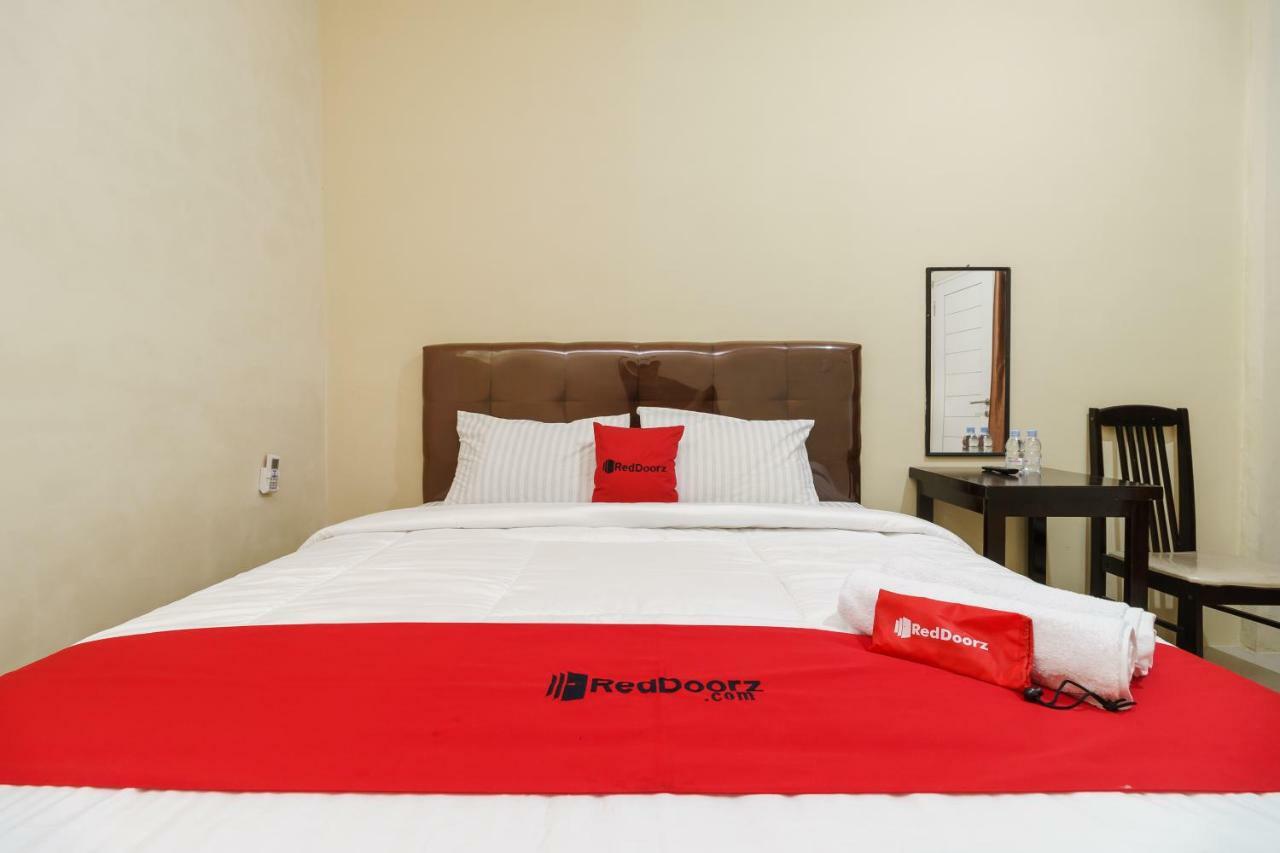 Hotel Reddoorz Syariah Near Rs Pirngadi Medan Exteriér fotografie